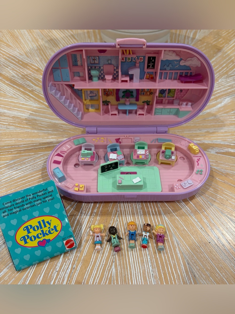 1992 COMPLETE Stampin’ School Polly Pocket Bluebird w green teacher’s desk